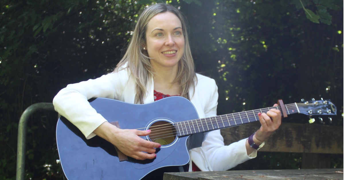 Junel Singer June’s 2025: Irish Singer-Songwriter Shines with New Single